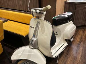 VESPA 50 SPECIAL