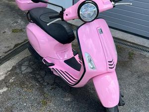 VESPA PRIMAVERA BARBIE MODELL SPRINT 50 CCM