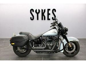 2024 HARLEY-DAVIDSON FLHC SOFTAIL HERITAGE IN ATLAS SILVER