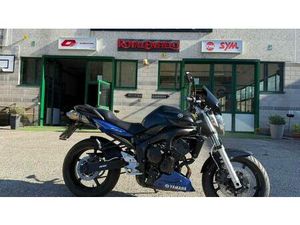 VENDO YAMAHA FZ6 FAZER (2004 - 07) USATA A SIENA (CODICE 9874012) - MOTO.IT