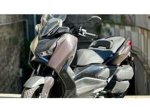 VENDO YAMAHA X-MAX 300 TECH MAX (2021 - 24) USATA A ROMA (CODICE 9874067) - MOTO.IT