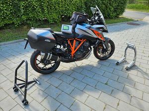 KTM 1290 SUPER DUKE GT
