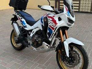 HONDA AFRICA TWIN 2025 PARQUE DAS NAÇÕES