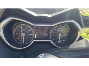 YAMAHA X-MAX CASCAIS E ESTORIL