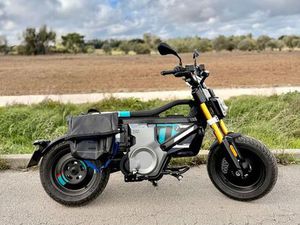 BMW CE 02 PINHAL NOVO