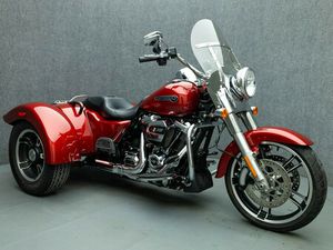 2018 HARLEY DAVIDSON FLRT FREEWHEELER TRIKE W/ABS