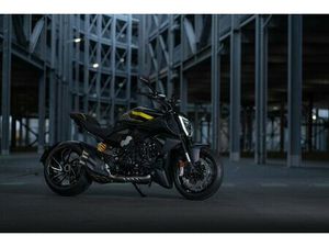 DUCATI DIAVEL V4