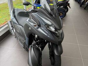 YAMAHA TRICITY