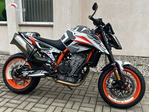 KTM 890 DUKE R AKRAPOVIČ