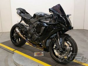 2023 YAMAHA YZF R1