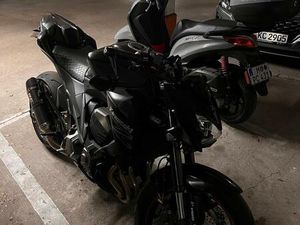 KAWASAKI Z800 ABS BLACK EDITION