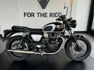 NEW TRIUMPH BONNEVILLE T100 FOR SALE IN ROMFORD
