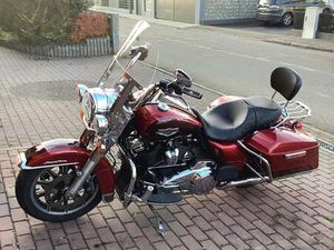HARLEY-DAVIDSON ROAD KING