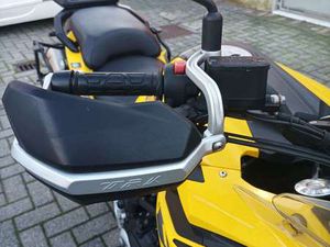 BENELLI TRK 502 TRK 502X. 2021 GIALLO