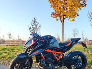 KTM 1290 SUPER DUKE R - TOP STAV