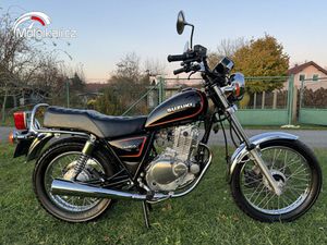 SUZUKI GN 250