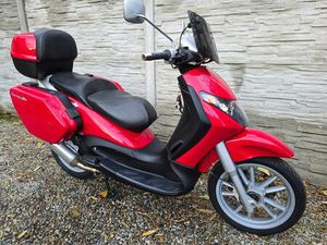 SPRZEDAM PIAGGIO BEVERLY 125 LUBIĄŻ