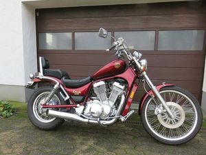 SUZUKI VS 800 INTRUDER GEPFLEGT 23 TKM FUßRASTEN VORVERLEGT