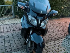 SUZUKI BURGMAN 650