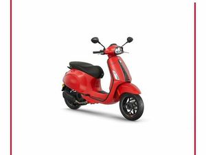 MOTO NEUVE: VESPA SPRINT 125 I.E. 3V