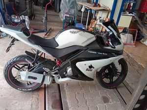 YAMAHA YZF R125
