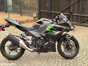 KAWASAKI NINJA 400
