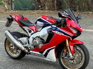 HONDA CBR 1000RR SC77 SP1 TÜV 03/2027
