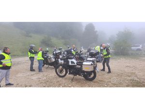 ROYAL ENFIELD HIMALAYAN 411