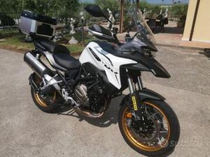 QJ MOTOR SRT 700 - 2024