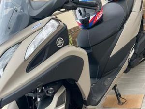 YAMAHA - TRICITY