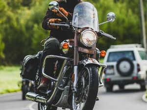 ROYAL ENFIEL CLASSIC 350 MAFRA