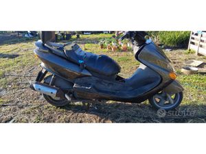 YAMAHA MAJESTY 150
