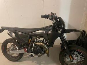 FANTIC MOTARD 50 CC 2025