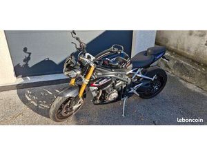 TRIUMPH SPEED TRIPLE