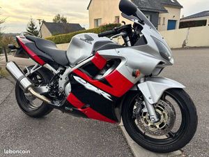 HONDA CBR 600