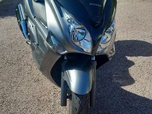 SCOOTER HONDA 600 SWT