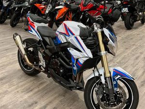 SUZUKI GSR 750 2012 - REPRISE POSSIBLE