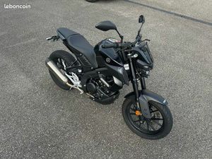 YAMAHA MT 125