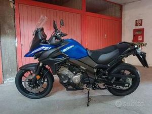 SUZUKI V STROM DL 650 - 2025