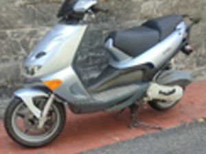 APRILIA SR 150