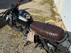 BRIXTON CROMWELL 125 – PARFAITE ÉTAT, ENTRETENUE ET ÉQUIPÉE