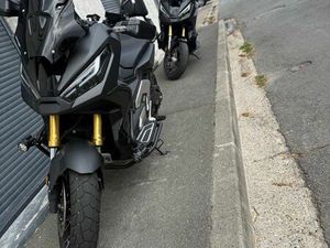 HONDA XADV