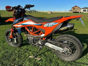 KTM 690 SMC R 2023