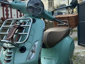 SCOOTER VESPA 50