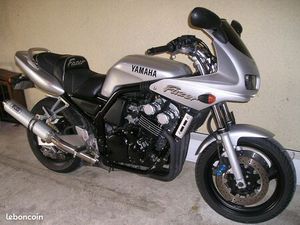 YAMAHA 600FAZER