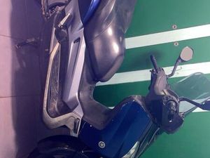 XMAX 125 ANNÉE 2008