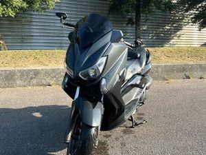 YAMAHA XMAX 125 IRON MAX