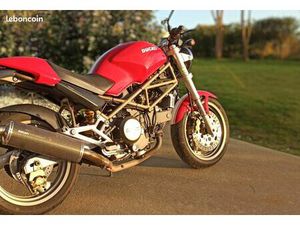DUCATI MONSTER 750