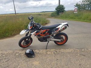 KTM 690 SMCR