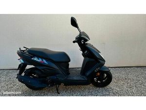 SCOOTER 50 CC3 PARFAIT ÉTAT SOUS GARANTIE SYM ORBIT 3